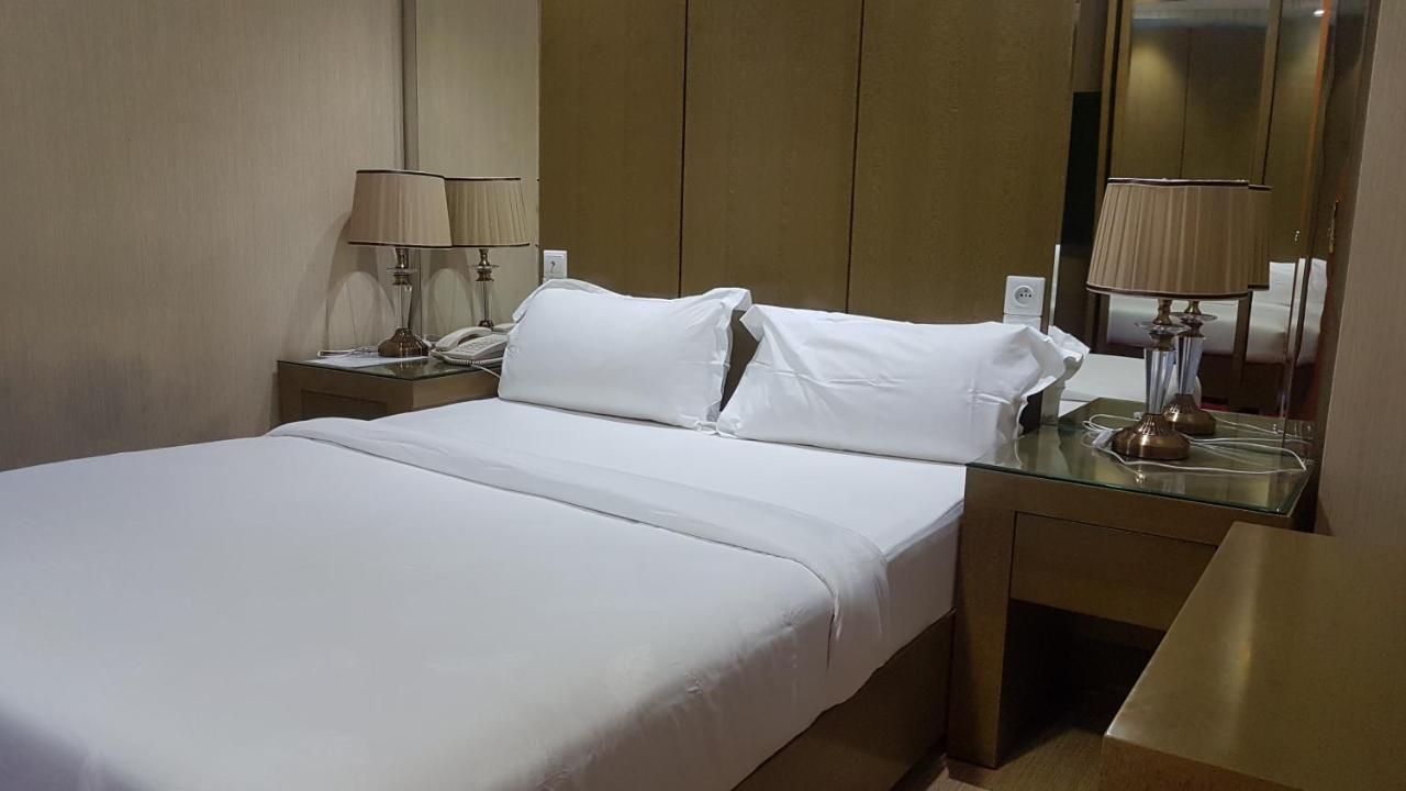 Edmond Hotel Brazzaville Extérieur photo