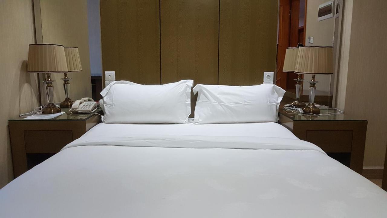 Edmond Hotel Brazzaville Extérieur photo
