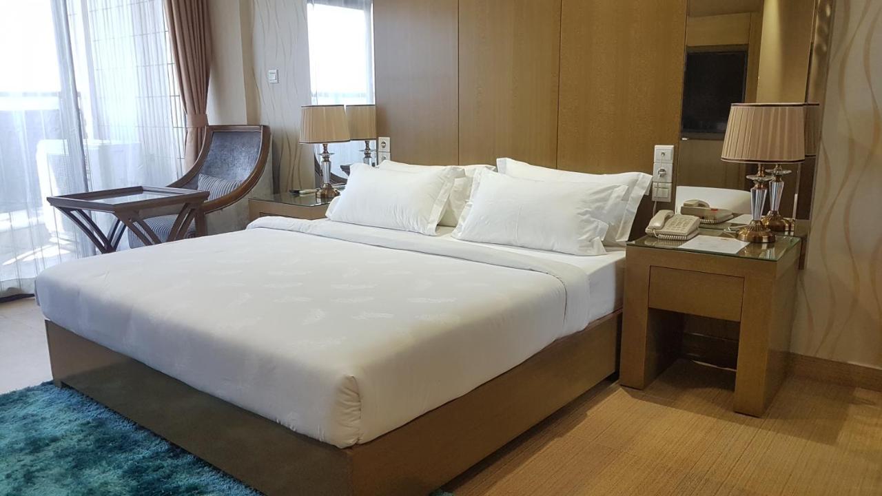 Edmond Hotel Brazzaville Extérieur photo